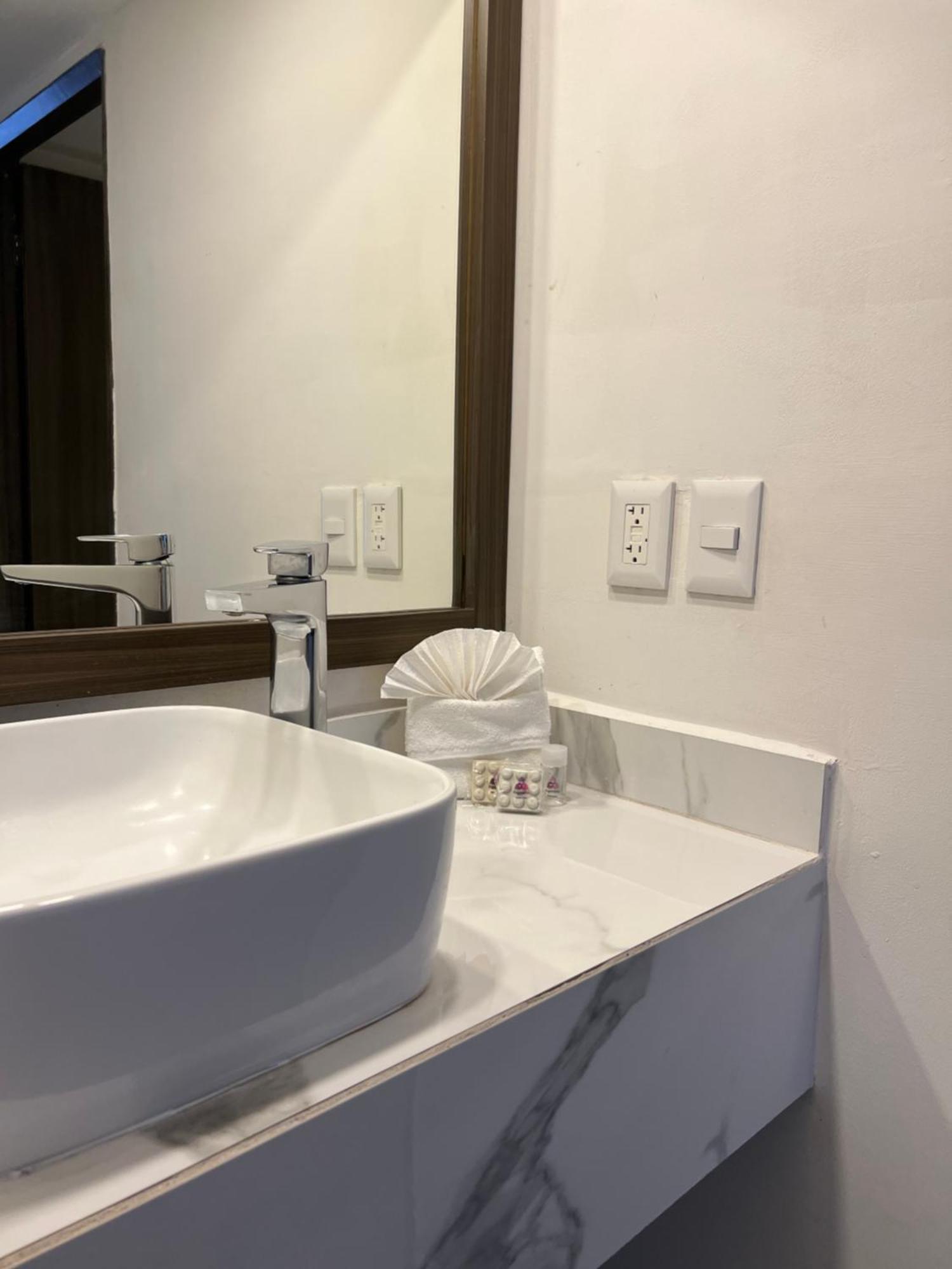 Hotel Bugambilia Hermosillo Eksteriør billede